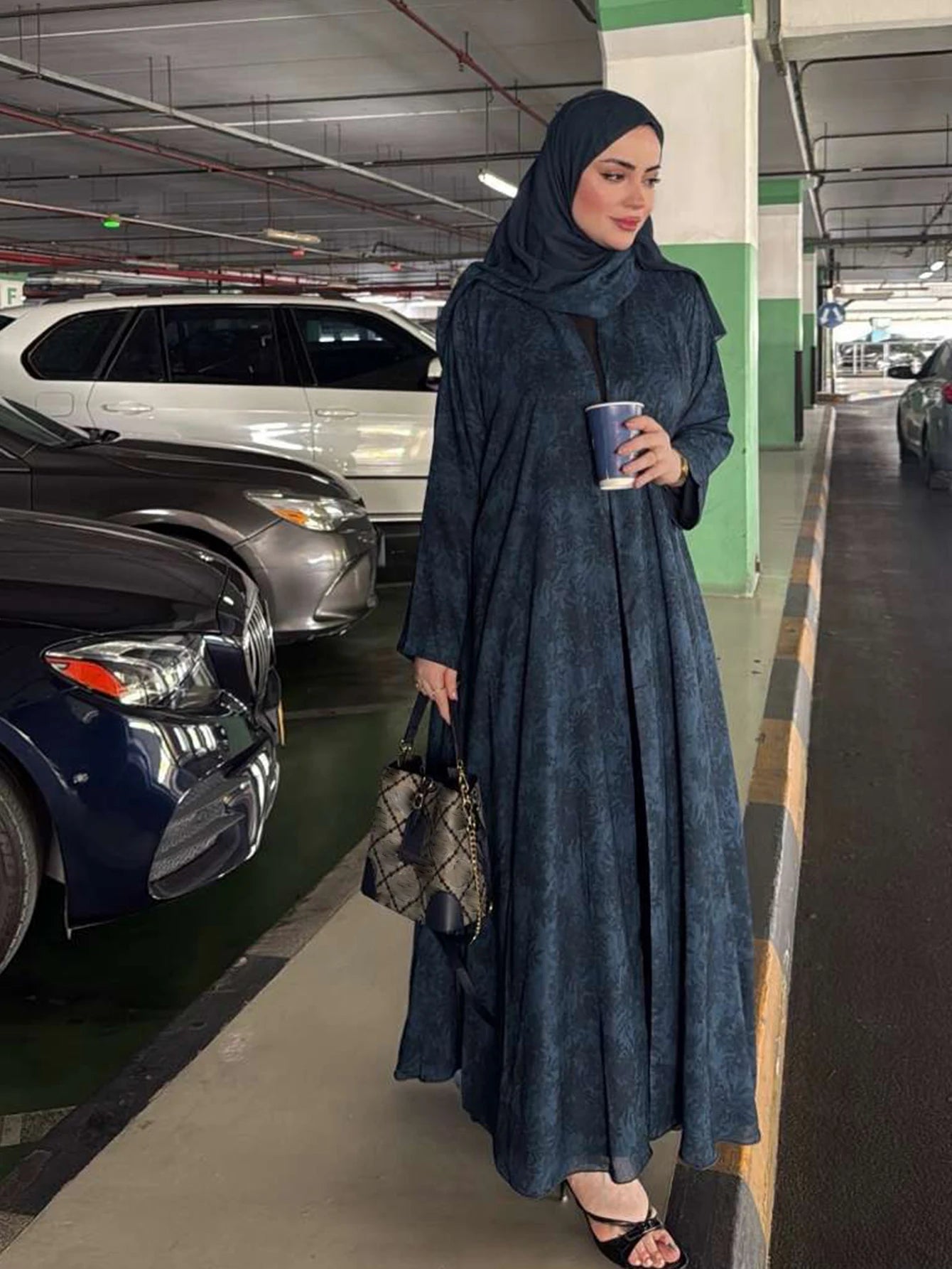 Loose Long-Sleeved Abaya with a Headscarf