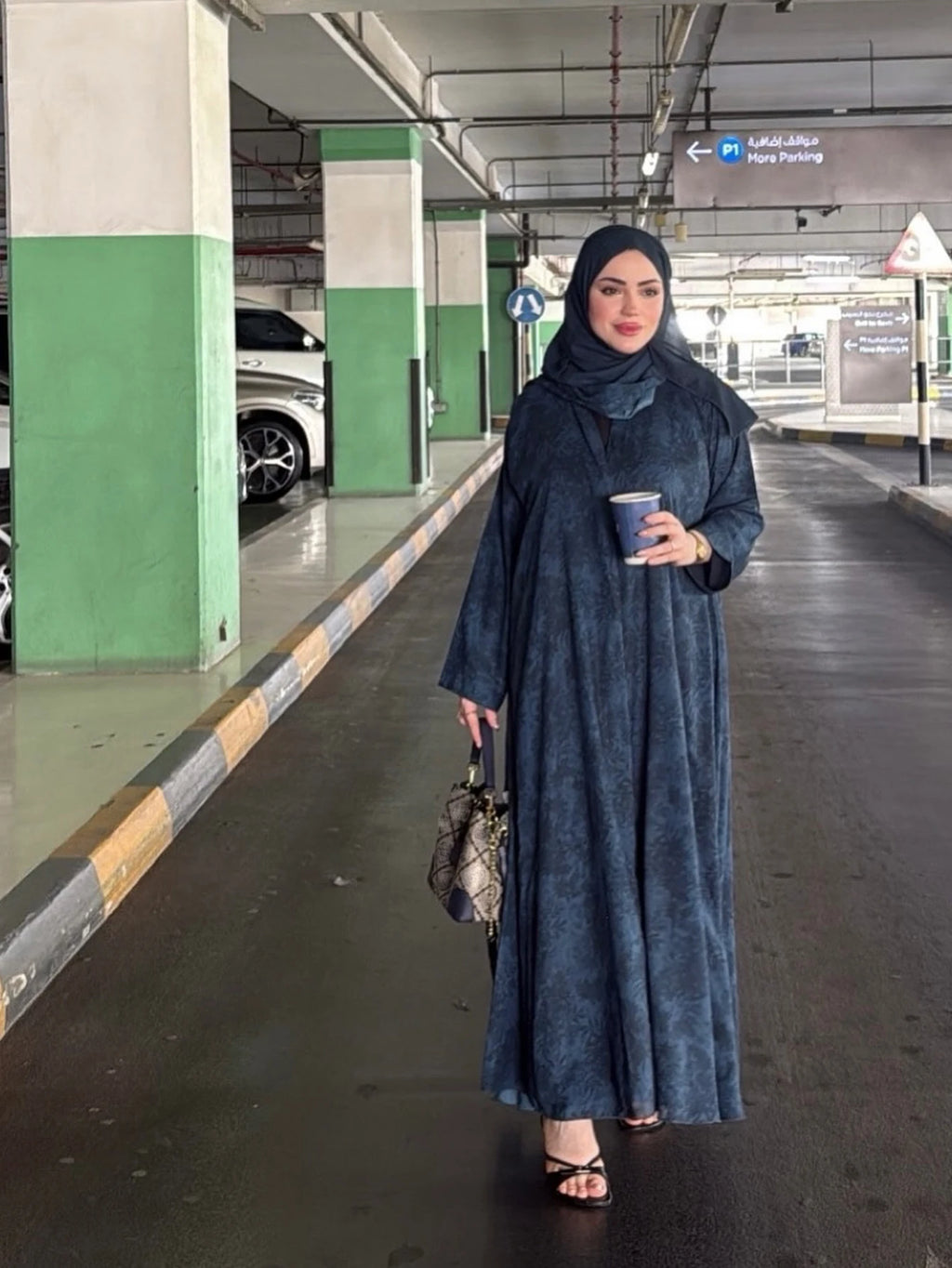 Loose Long-Sleeved Abaya with a Headscarf