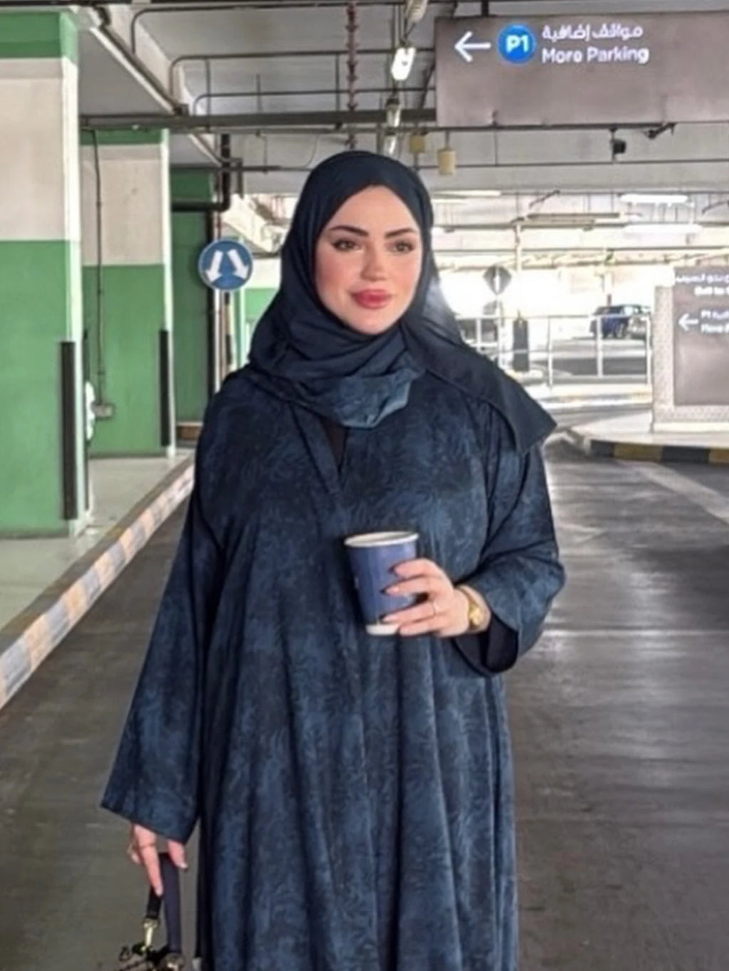Loose Long-Sleeved Abaya with a Headscarf