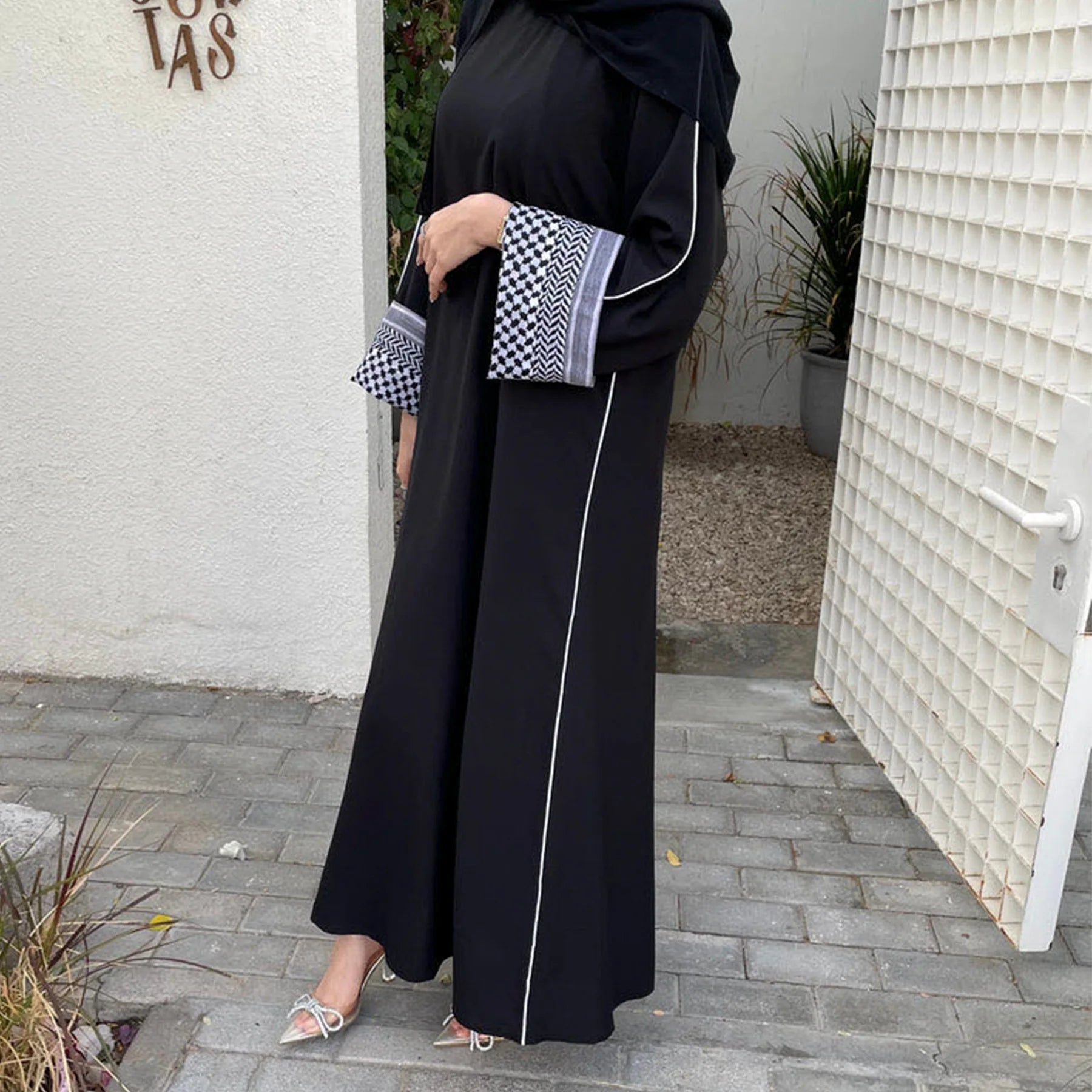 Long Moroccan abaya