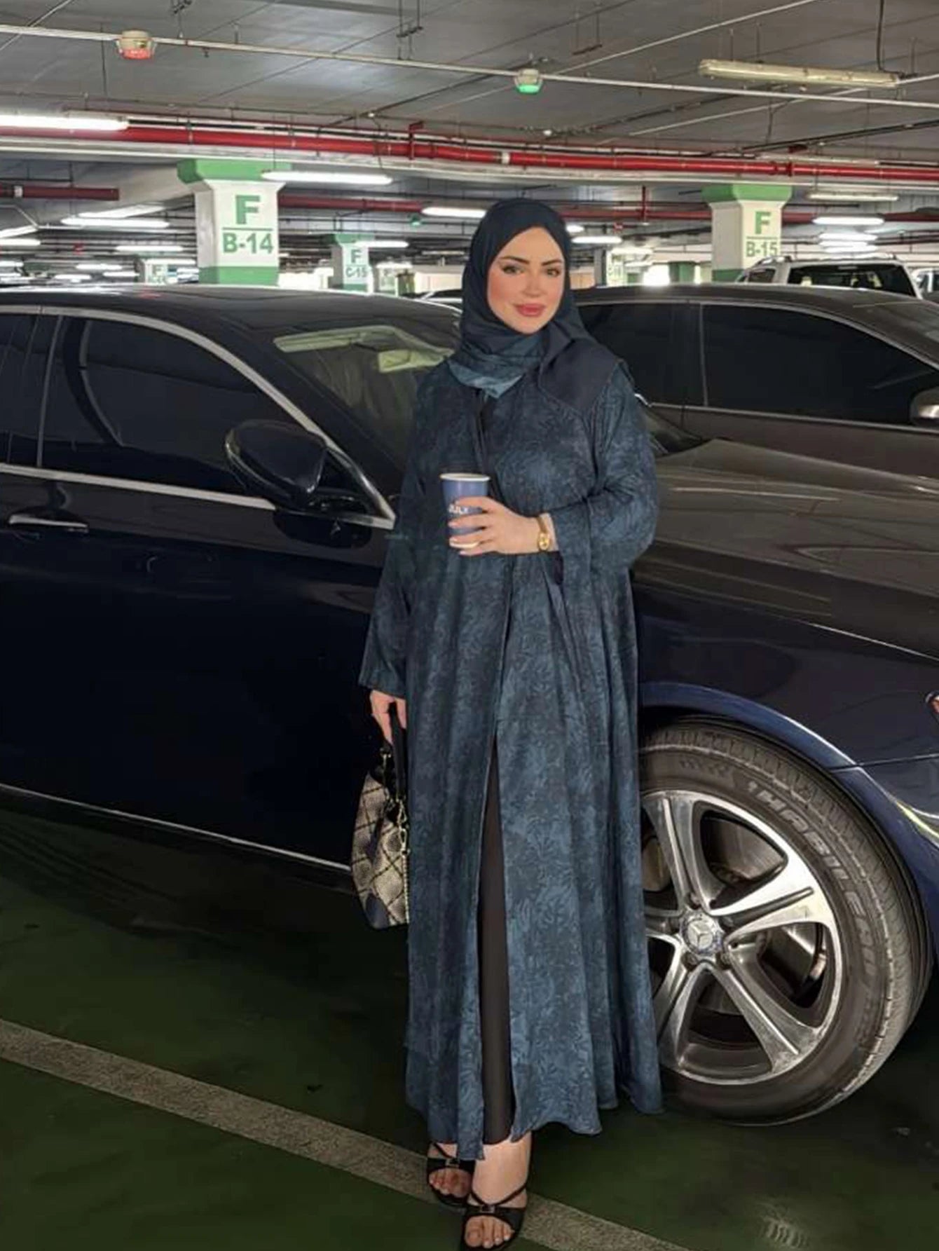 Loose Long-Sleeved Abaya with a Headscarf